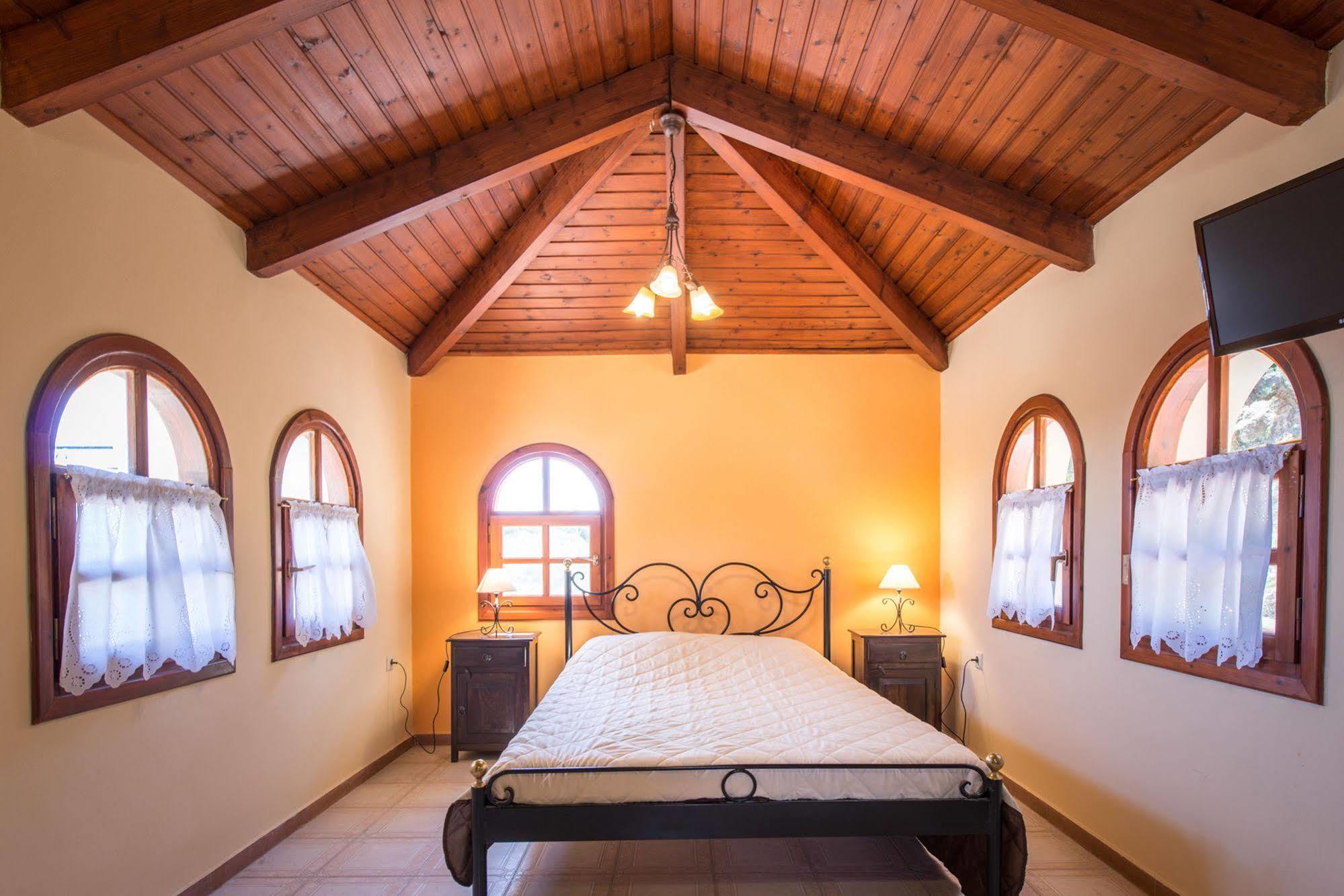 Villa Eora Keri Buitenkant foto