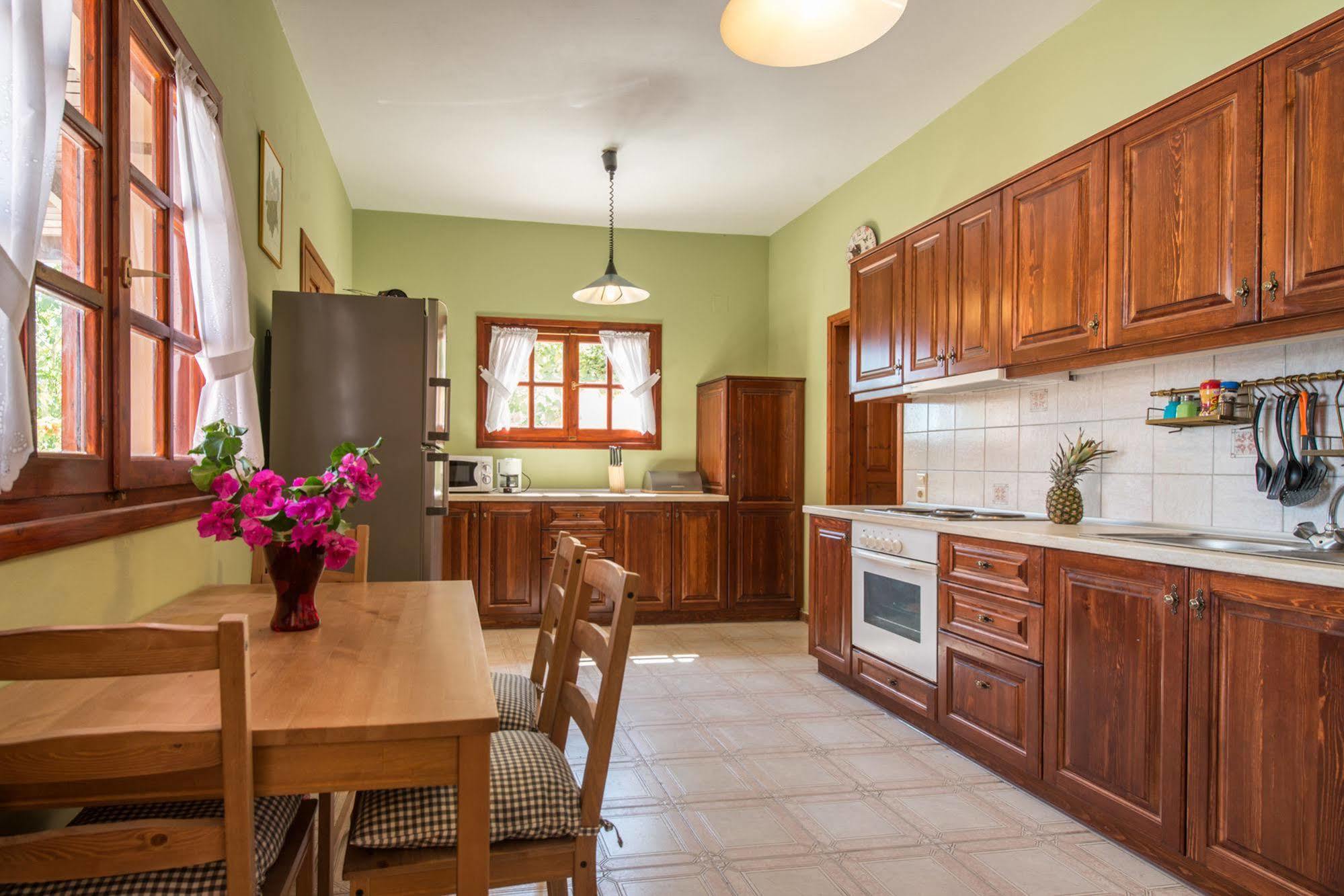 Villa Eora Keri Buitenkant foto